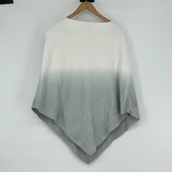 Barefoot Dreams CozyChic Ultra Lite Poncho One Size White Gray Ombre Knit Cozy - Picture 2 of 5